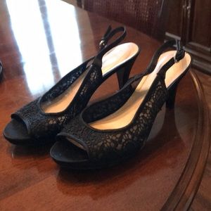 Nine West Lace Evening Shoes size 9.5